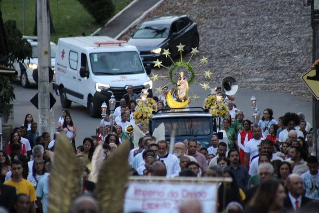 Procissão de Nossa Senhora da Conceição pelas ruas de Sabará